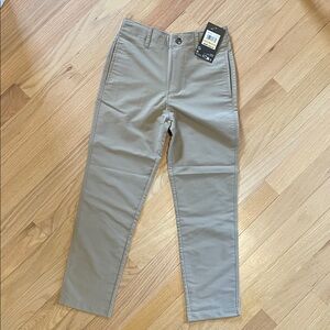NWT Under Armour Boy’s Straight Fit Chinos - Light Khaki(Canvas)